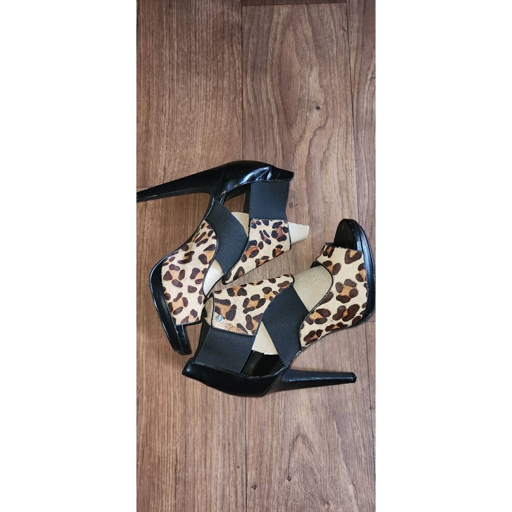 Calvin Klien Sonia Platform Heels - Picture 9 of 12